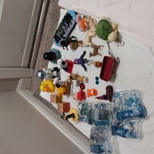25 Toy Lot